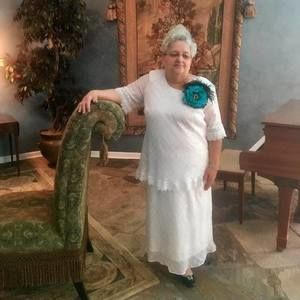 Meet your Posher, Sandra